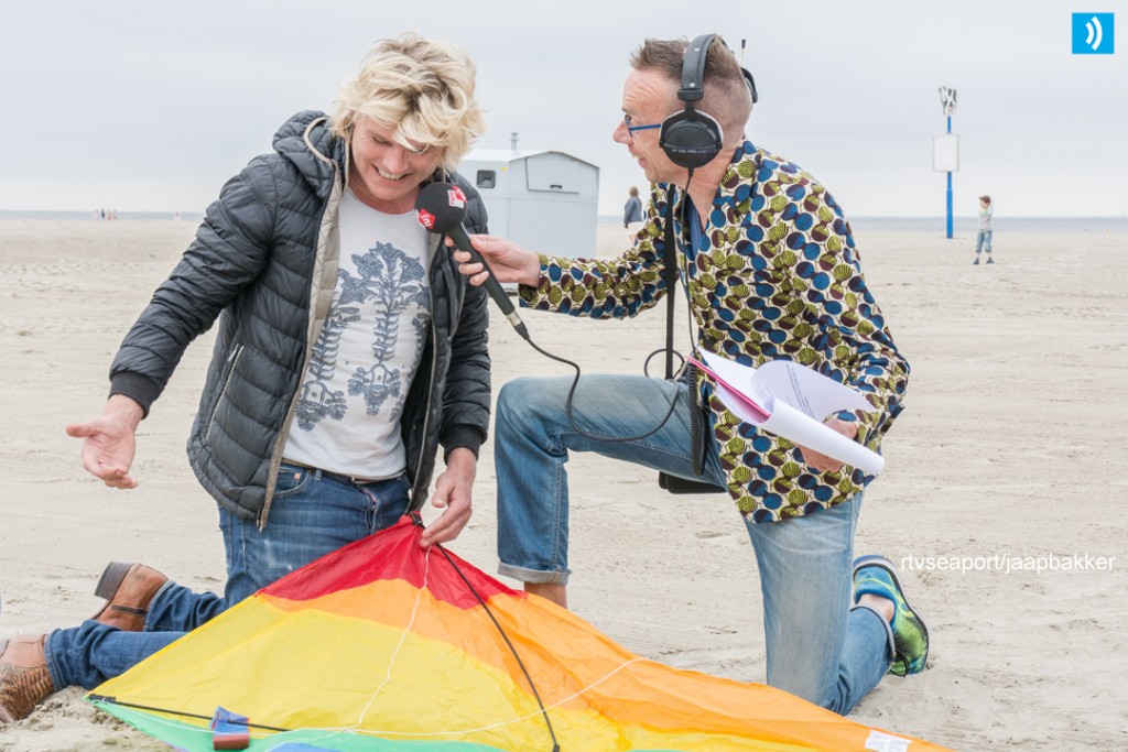 Hans Klok vliegert in 'Twee aan Zee' - RTV Seaport