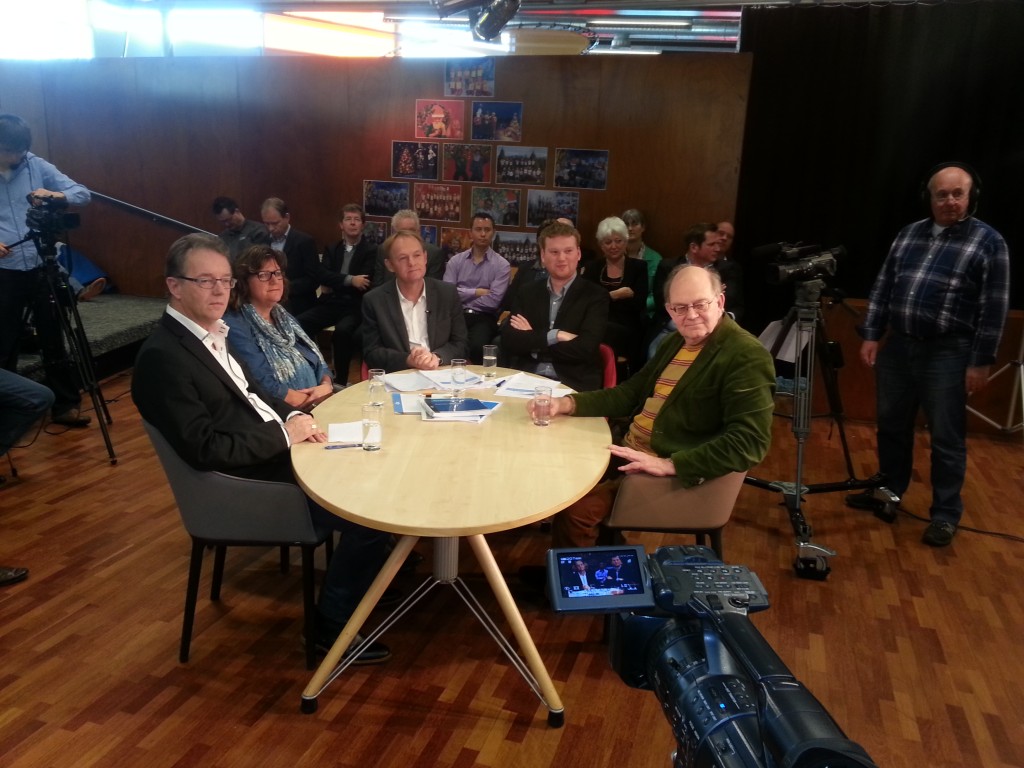 Vanmiddag live Raadsplein Café vanuit bibliotheek