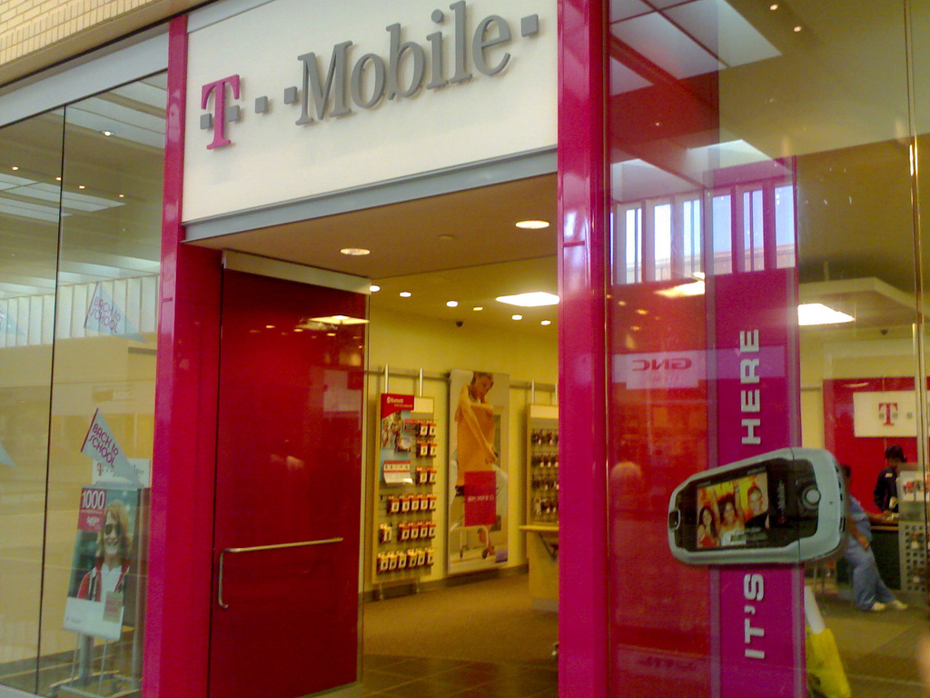 Geen T-Mobile of Vodafone-winkel in IJmuiden