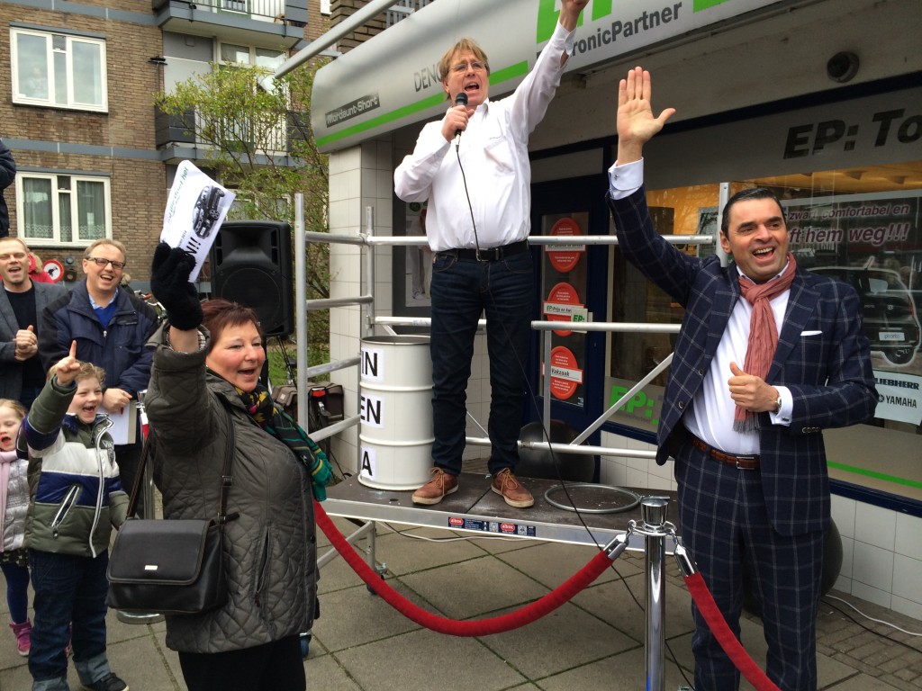 Hoofddorpse wint auto in IJmuiden