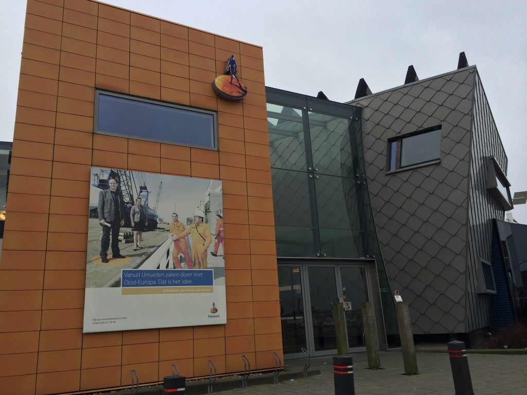 Rabo-vestigingen Velserbroek en Santpoort-Noord mogelijk dicht