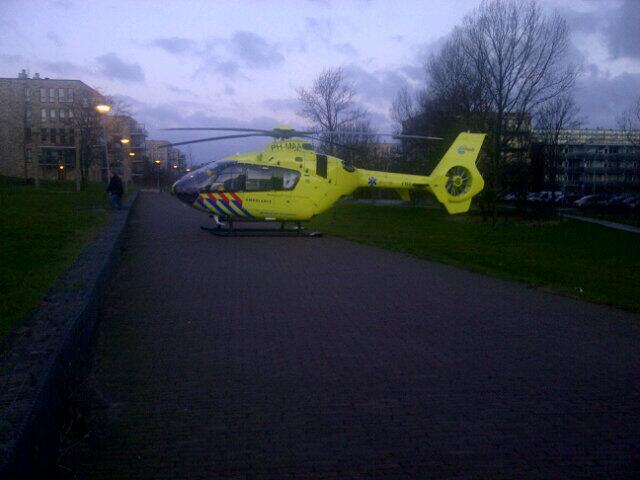 Traumahelikopter in Duinpark voor gevallen vrouw