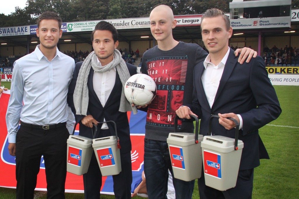 Lucas trapt af voor KWF collecteweek