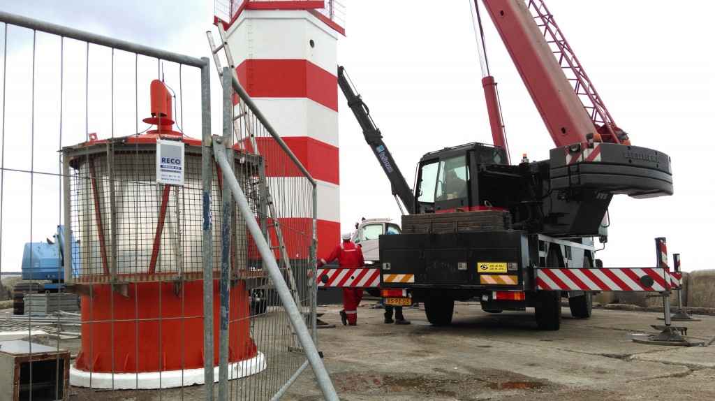 Havenlicht pieren IJmuiden vernieuwd