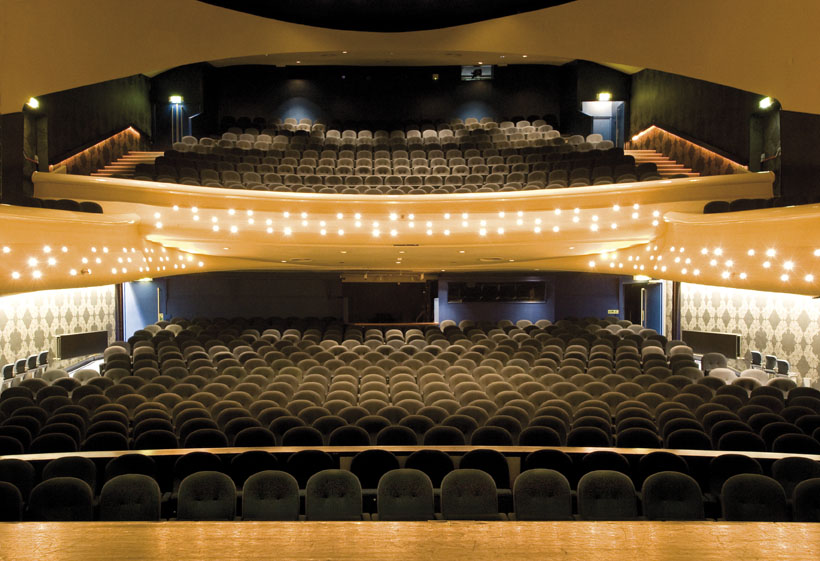 NH-theaters starten collectieve actie