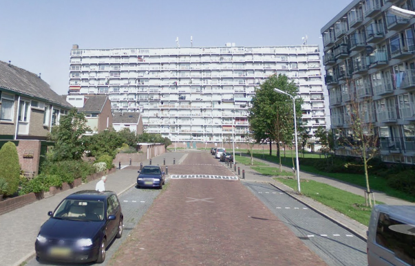 Grote politieactie na beroving Zeewijk