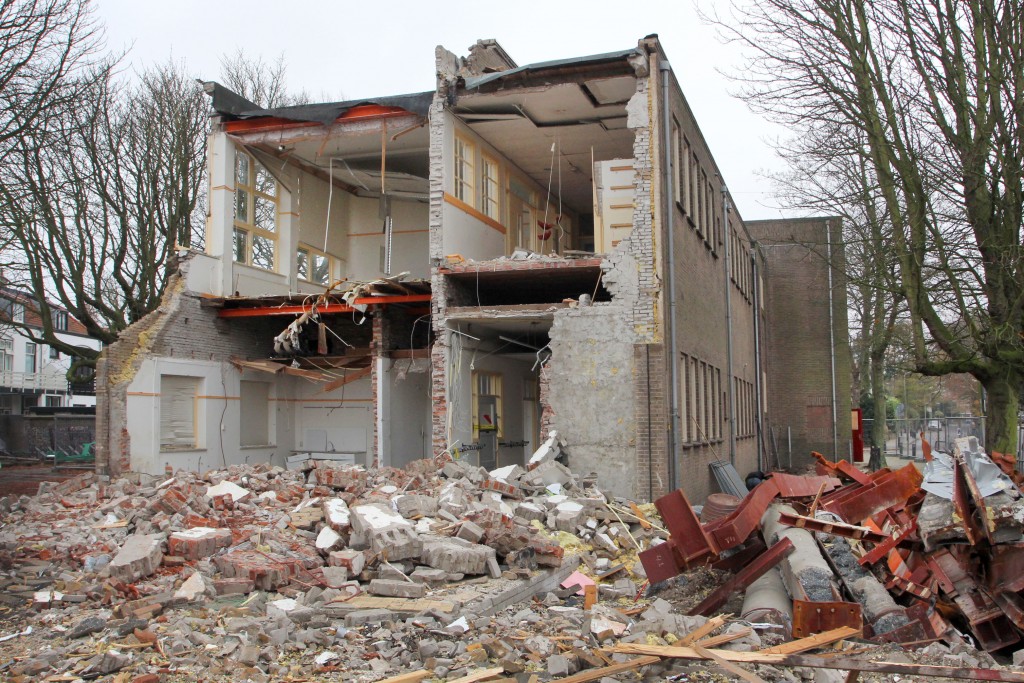 Bosbeekschool voor de helft gesloopt