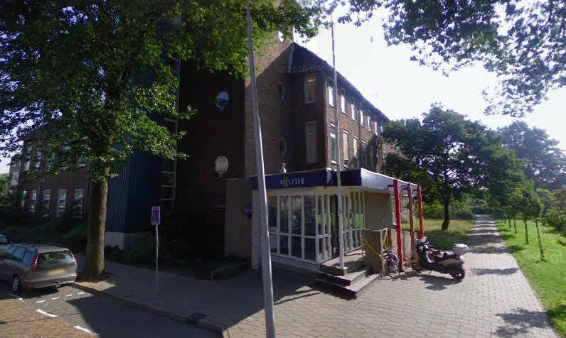 Ambulance botst op busje Velsen-Zuid