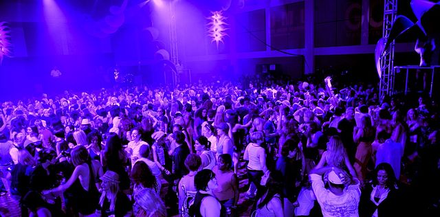 Laatste discotheek IJmuiden sluit