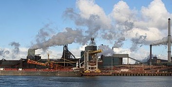 Tata-leerlingen bouwen skelters