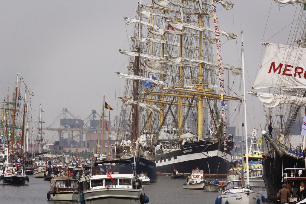 In beeld: Sail-In Parade IJmuiden