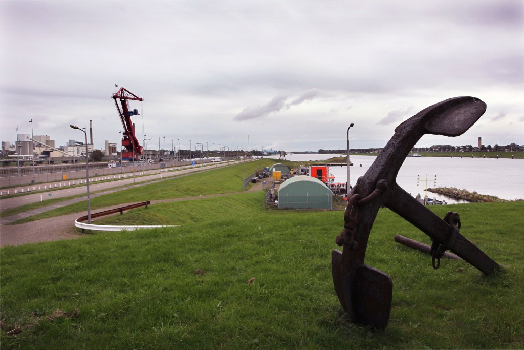 Opsporingsactiviteiten op Sluiseiland