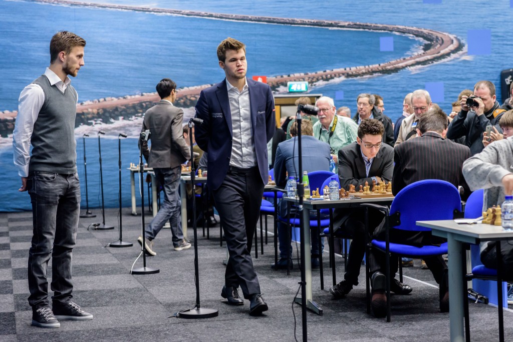 Ajax-speler Joël Veltman bij Tata Chess