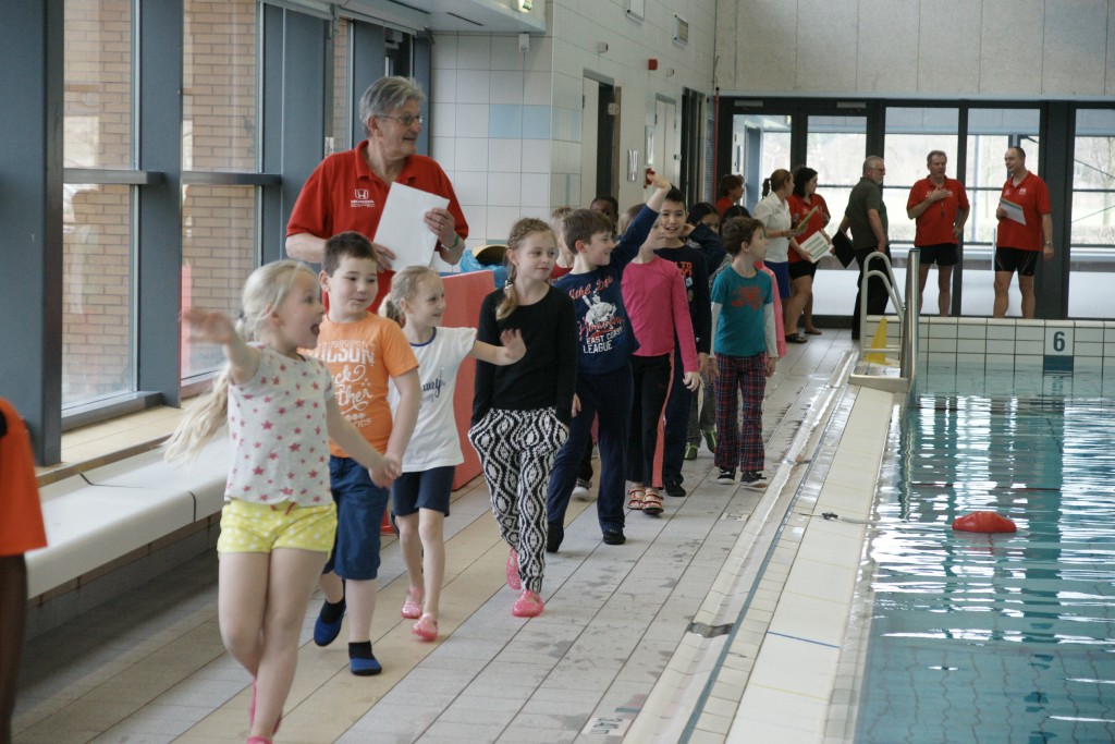 WVIJ deelt 36 zwemdiploma’s uit