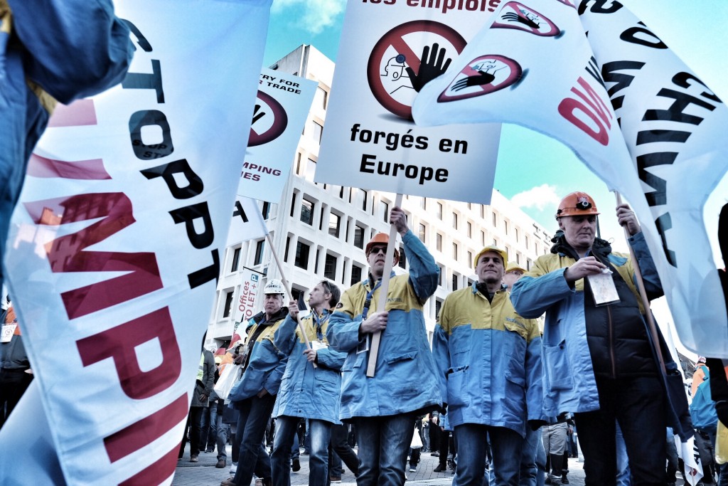 Medewerkers Tata demonstreren in Brussel