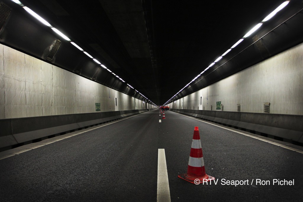 SMS-service voor Velsertunnel