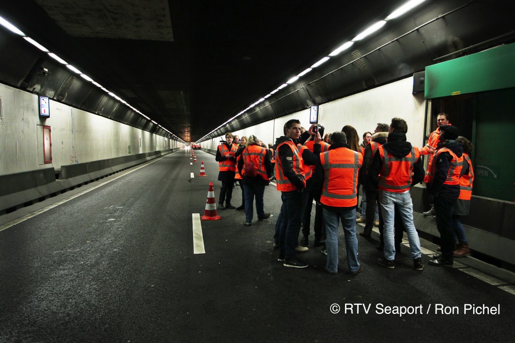 Bewoners welkom in tunnel: ‘Heel gaaf!’