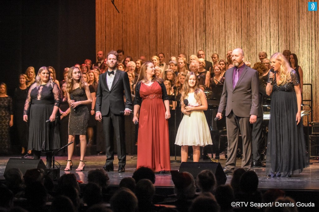 Velsense Kerstshow in de Stadsschouwburg