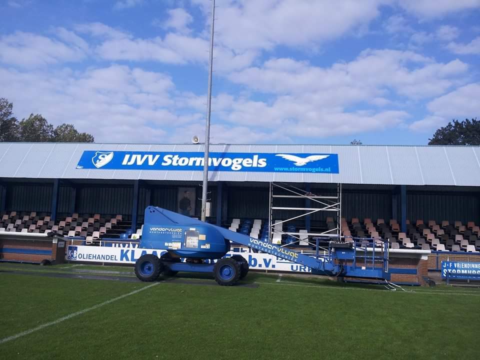 Stormvogels helemaal zaterdag