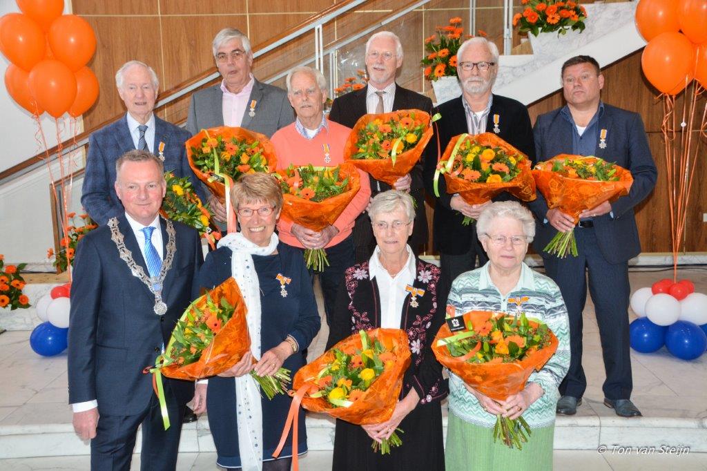 Negen inwoners onderscheiden met een lintje