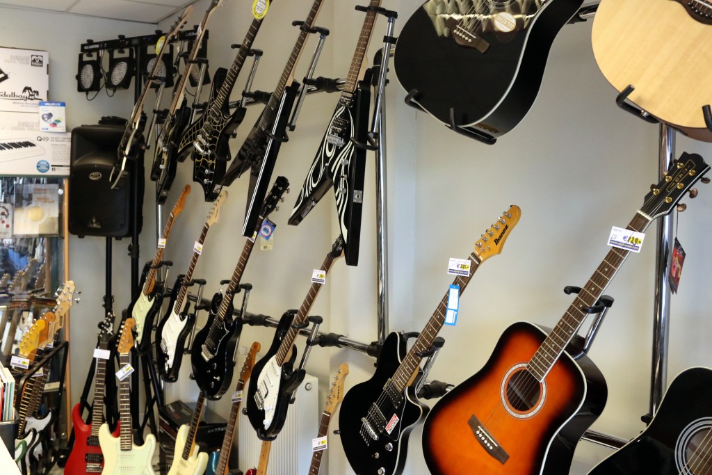 21 Mei Open Dag muziekwinkel Alphenaar