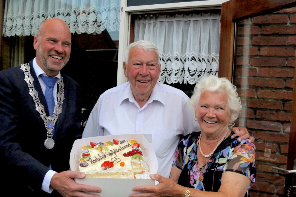 Echtpaar Kraaijeveld-Leguit 65 jaar getrouwd