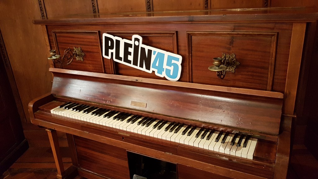 Zaterdag tv-talkshow Plein 45 vanuit Dorpskerk Santpoort
