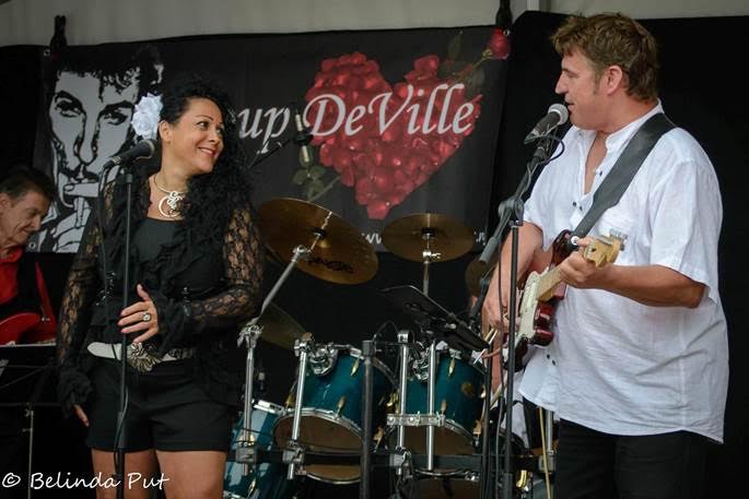 Coup DeVille speelt zondag in café Bartje