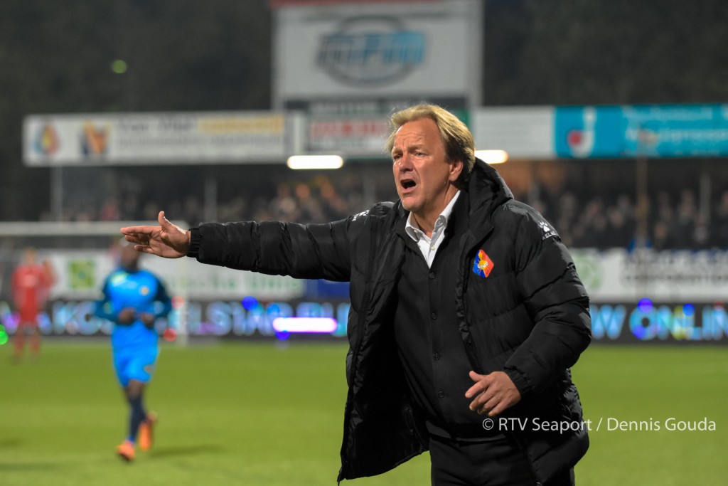 Mike Snoei verlaat Telstar