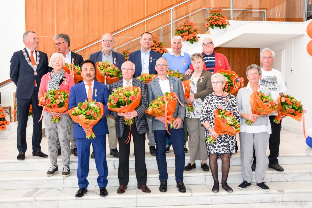 Dertien lintjes uitgereikt in Velsen