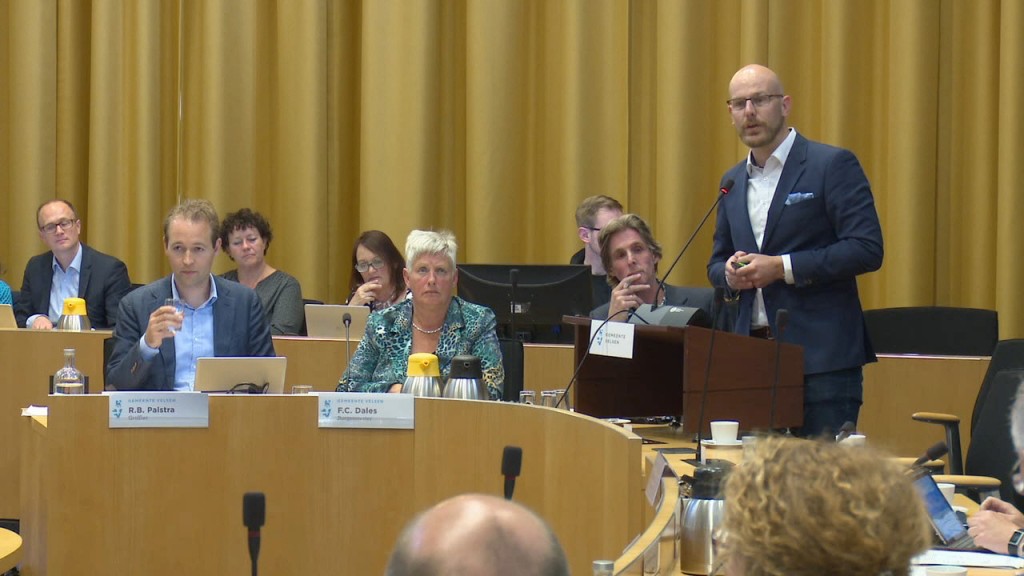 Roerige raadssessie raadsakkoord