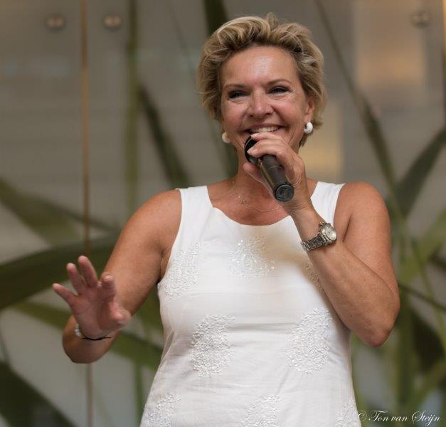 Sprankelend optreden Mariska van Kolck in Velserduin