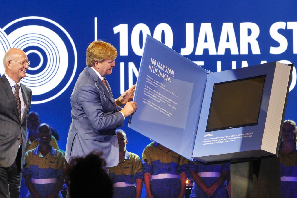 Koning Willem-Alexander opent jubileumfeest Tata Steel