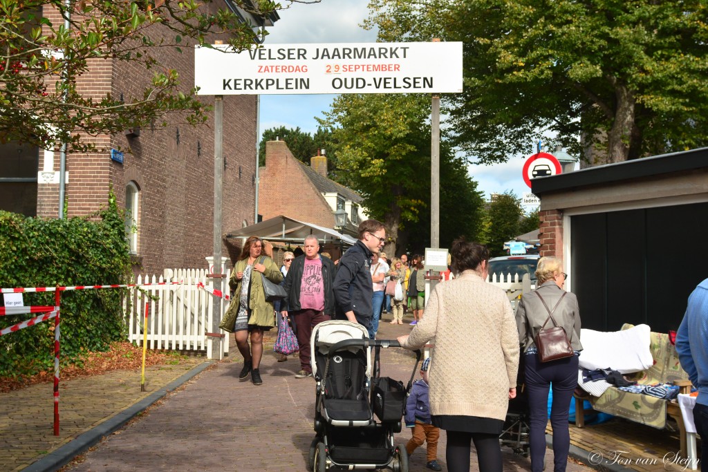 Druk bezochte Jaarmarkt in Velsen-Zuid