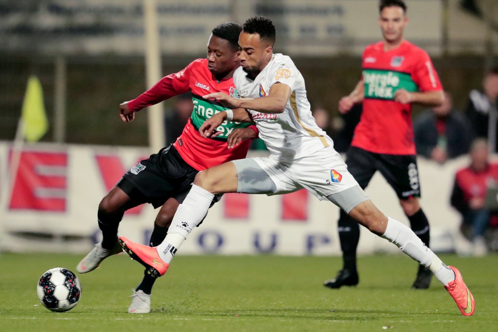 Telstar verliest kansloos van NEC