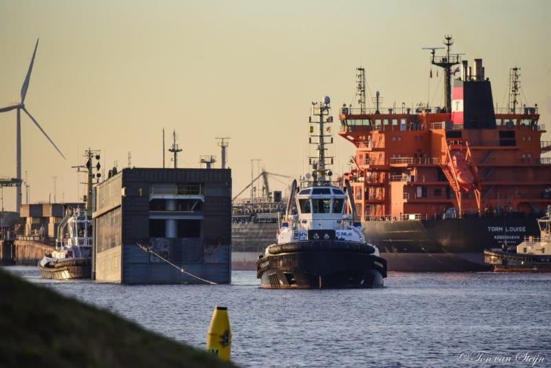 Beslaglegging dreigt op deuren nieuwe zeesluis