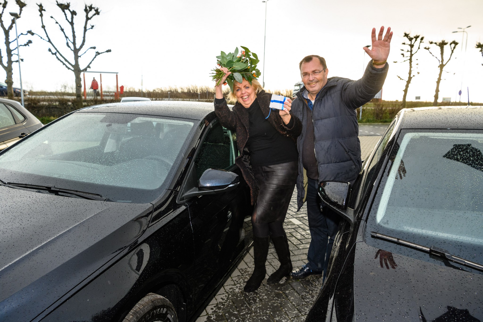 IJmuidens echtpaar wint auto