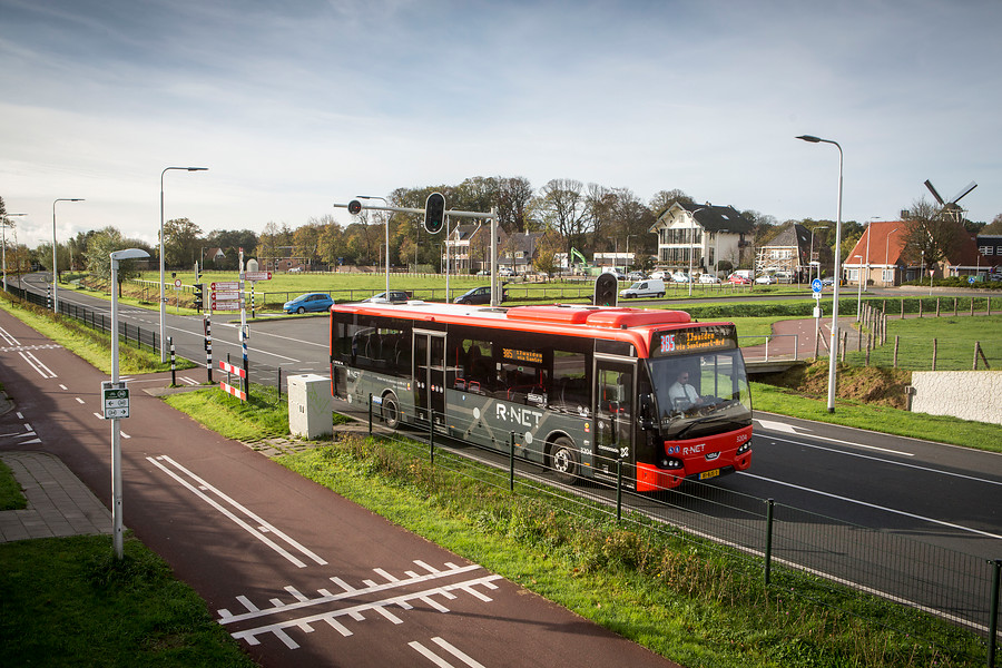 Reizigers pakken veel vaker de bus