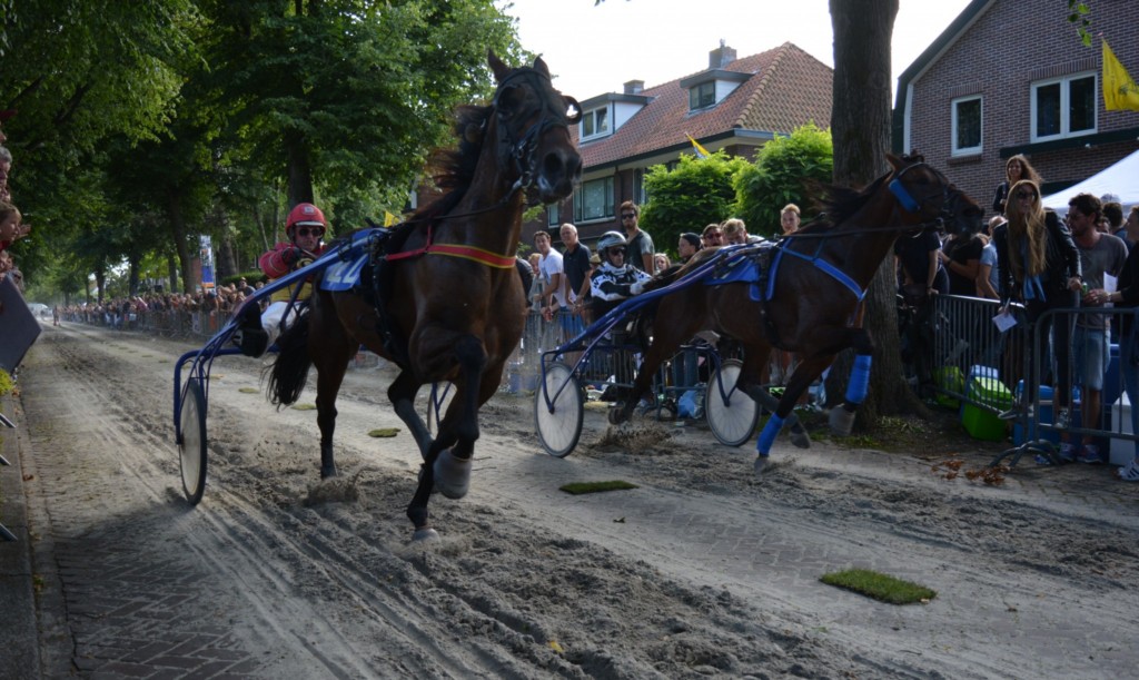 Kortebaan Santpoort In ‘Ascot-style’.