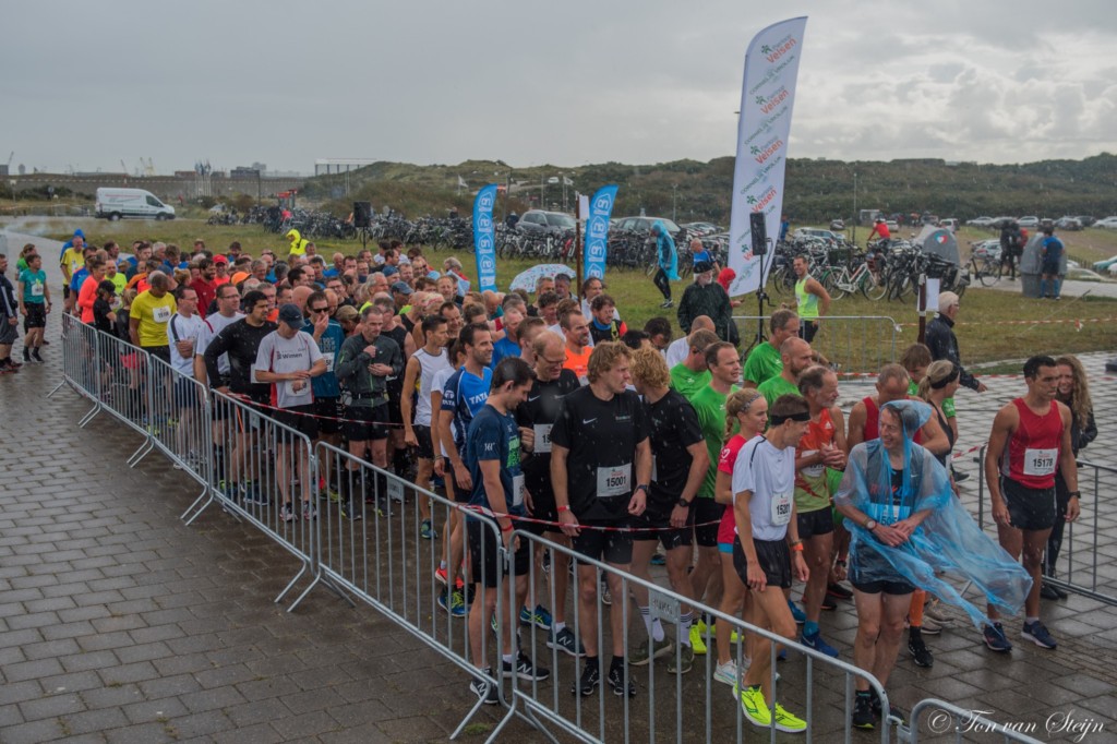 27e Pierloop ondanks regen succes