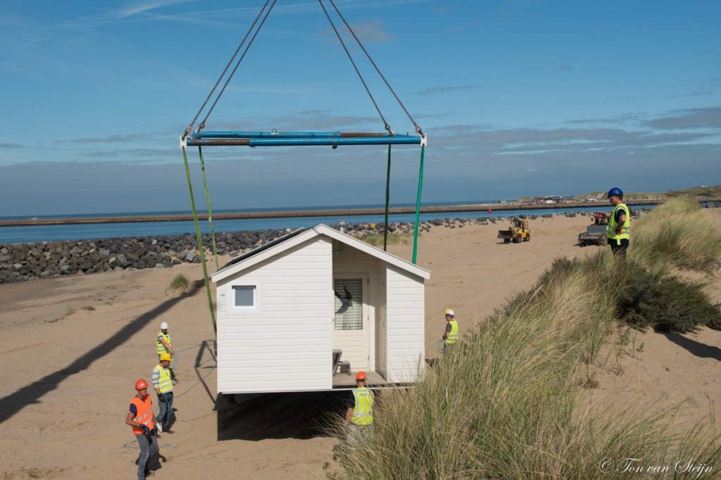 Strandseizoen voorbij, huisjes weer weg
