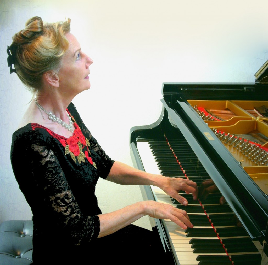 Pianiste Regina Albrink in ’t Mosterdzaadje