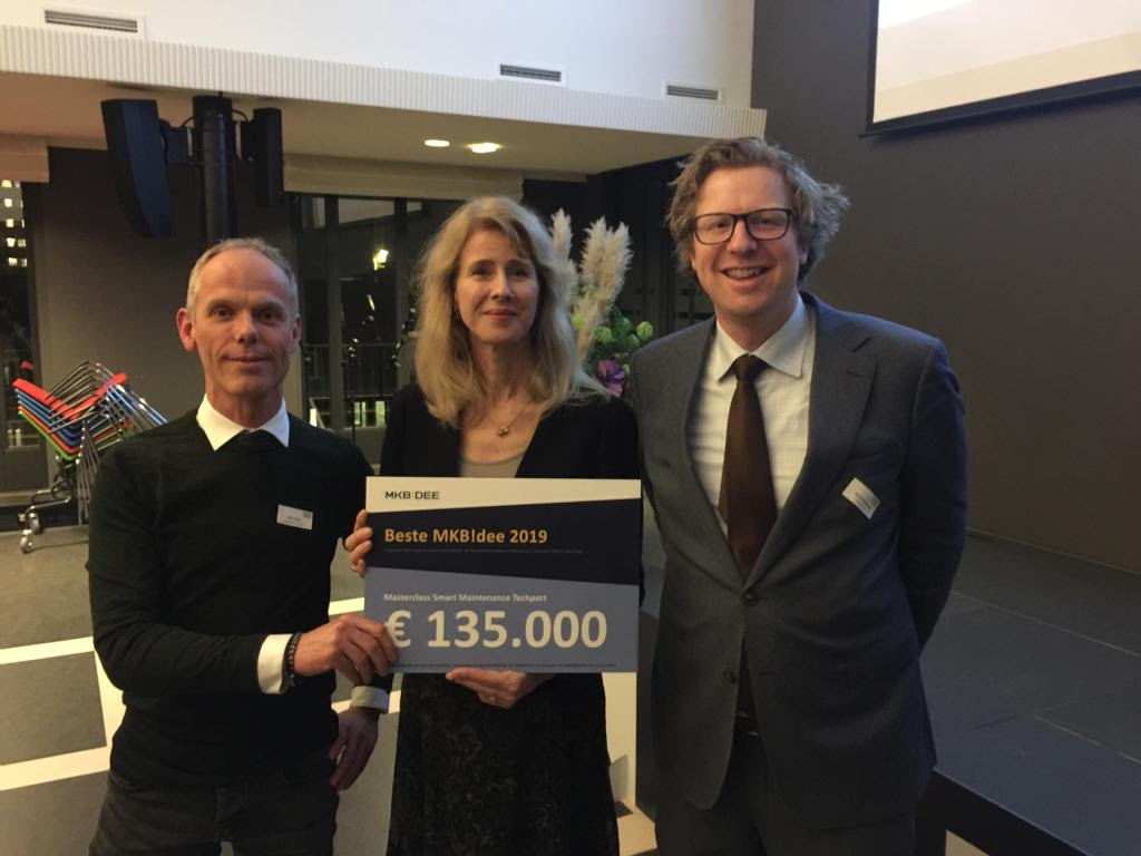Cheque van staatssecretaris voor Techport