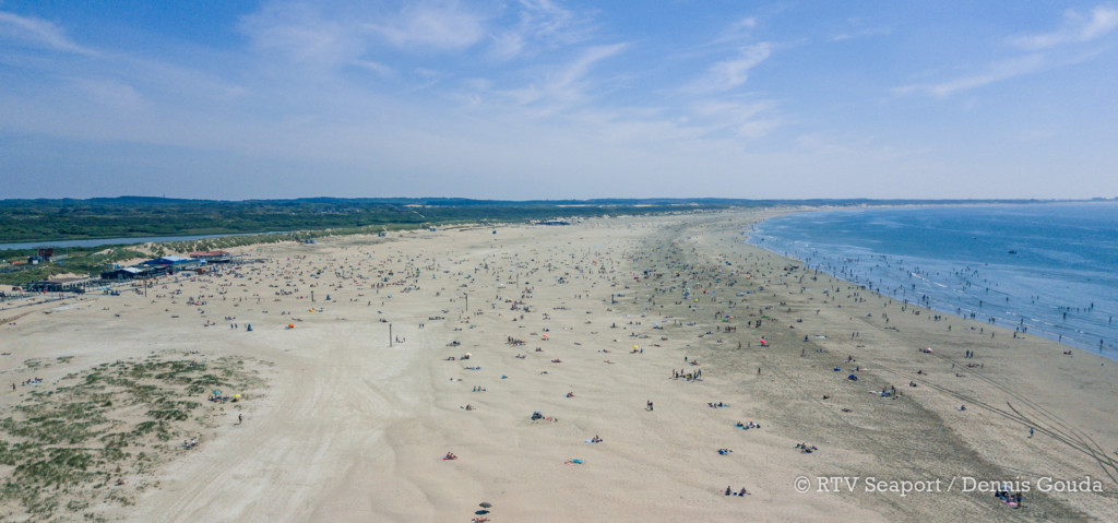 Drukte naar strand IJmuiden beheersbaar
