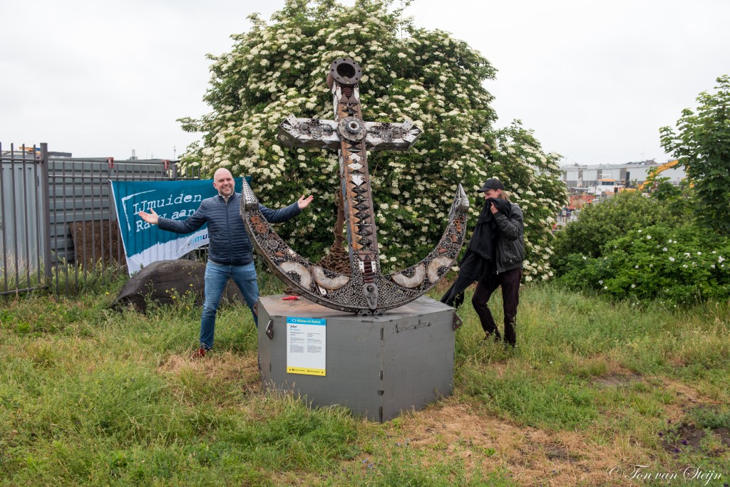 Beeld het ‘Anker’ onthuld