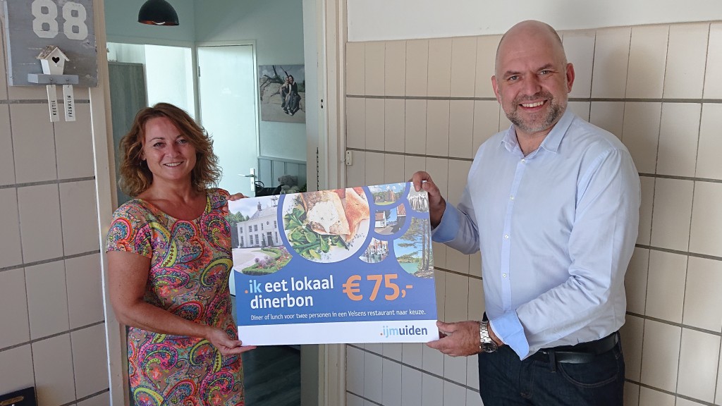 Eerste dinerbon voor inwoner IJmuiden