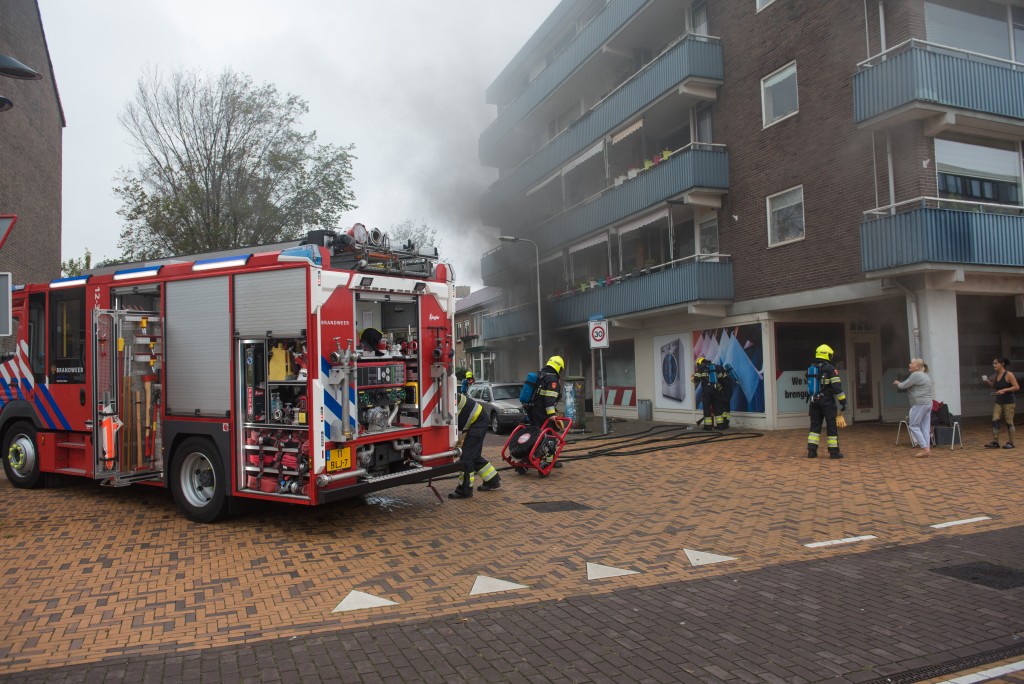 Brand in stomerij IJmuiden: vuur vermoedelijk in meterkast gestart