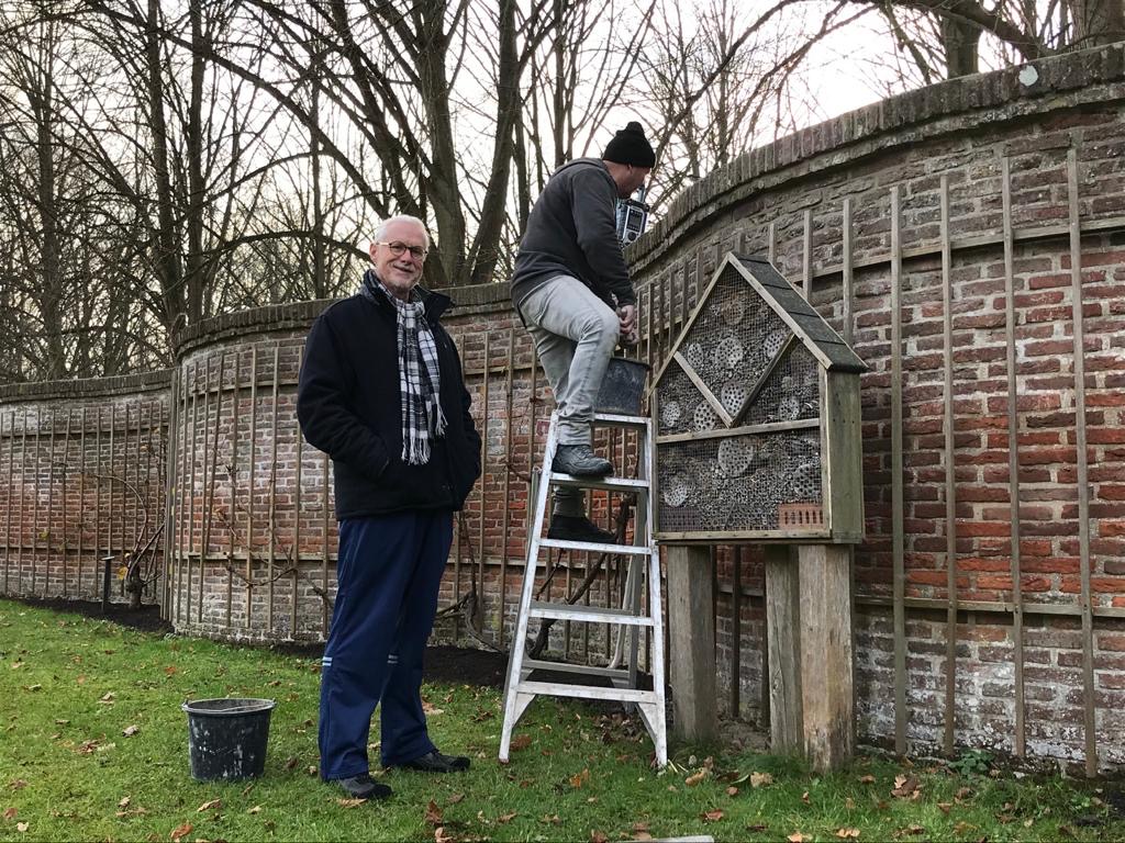 Slangenmuur Buitenplaats Beeckestijn hersteld