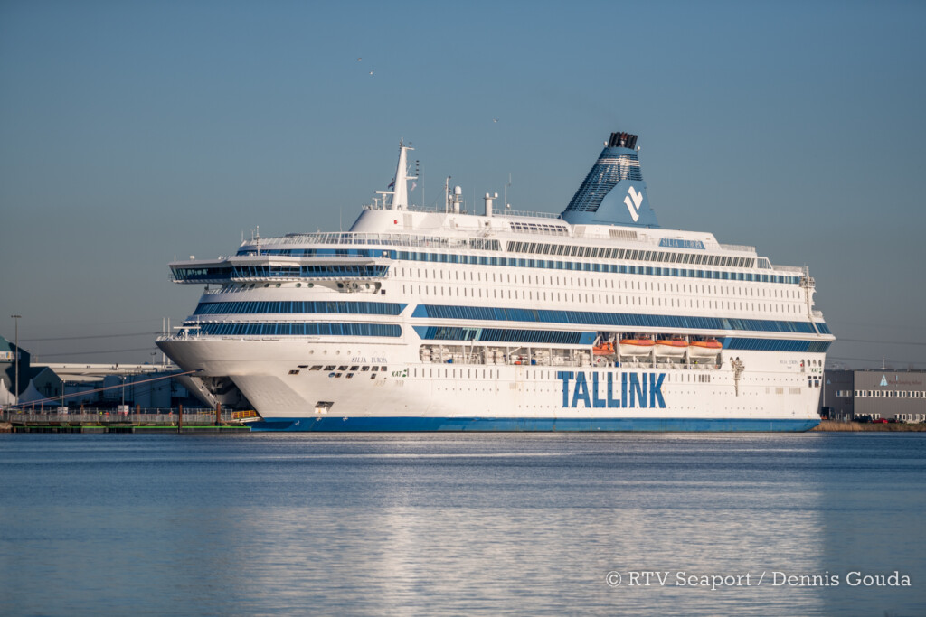 Opvangschip vertrekt volgende week, vervangend kleiner schip laat op zich wachten