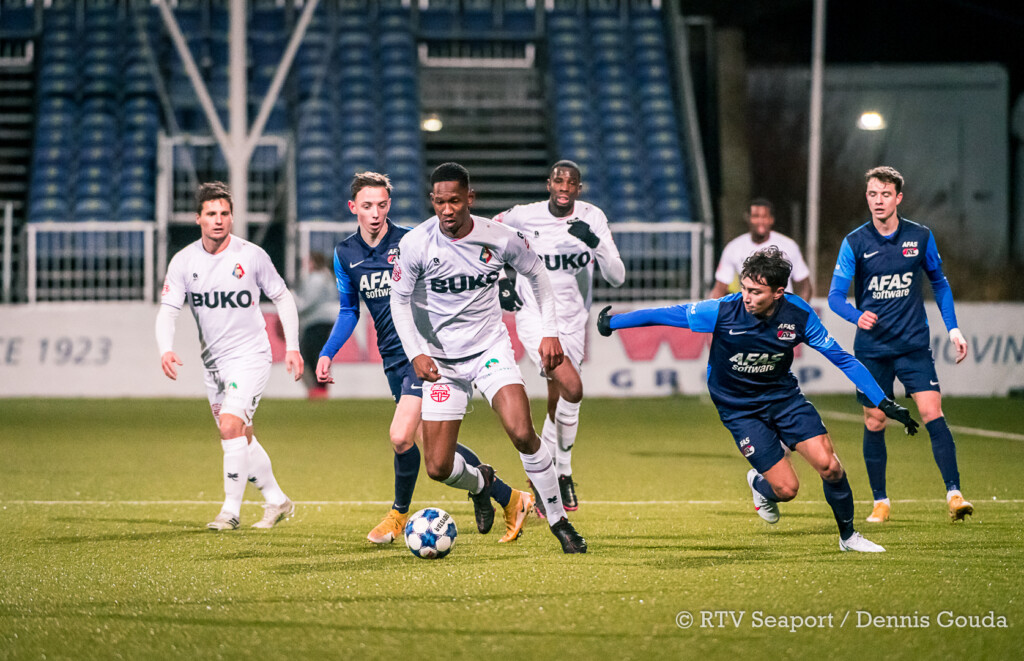 Telstar pakt met veel pijn en moeite punt tegen Jong AZ